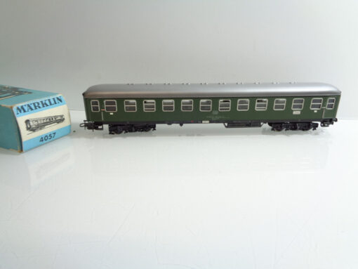 Märklin H0 4011 (518022-404224-3) D-Zug-Wagen der DB in EVP AR1800