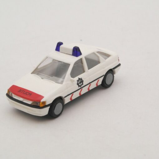 Busch 1:87 Schnäppchen ! Ford Eskort Polizei, siehe Bilder o. RI2774