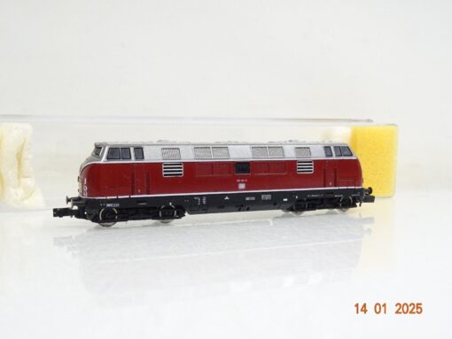 Arnold N 2023 Diesellok BR 221 151-0 der DB in EVP LE8228